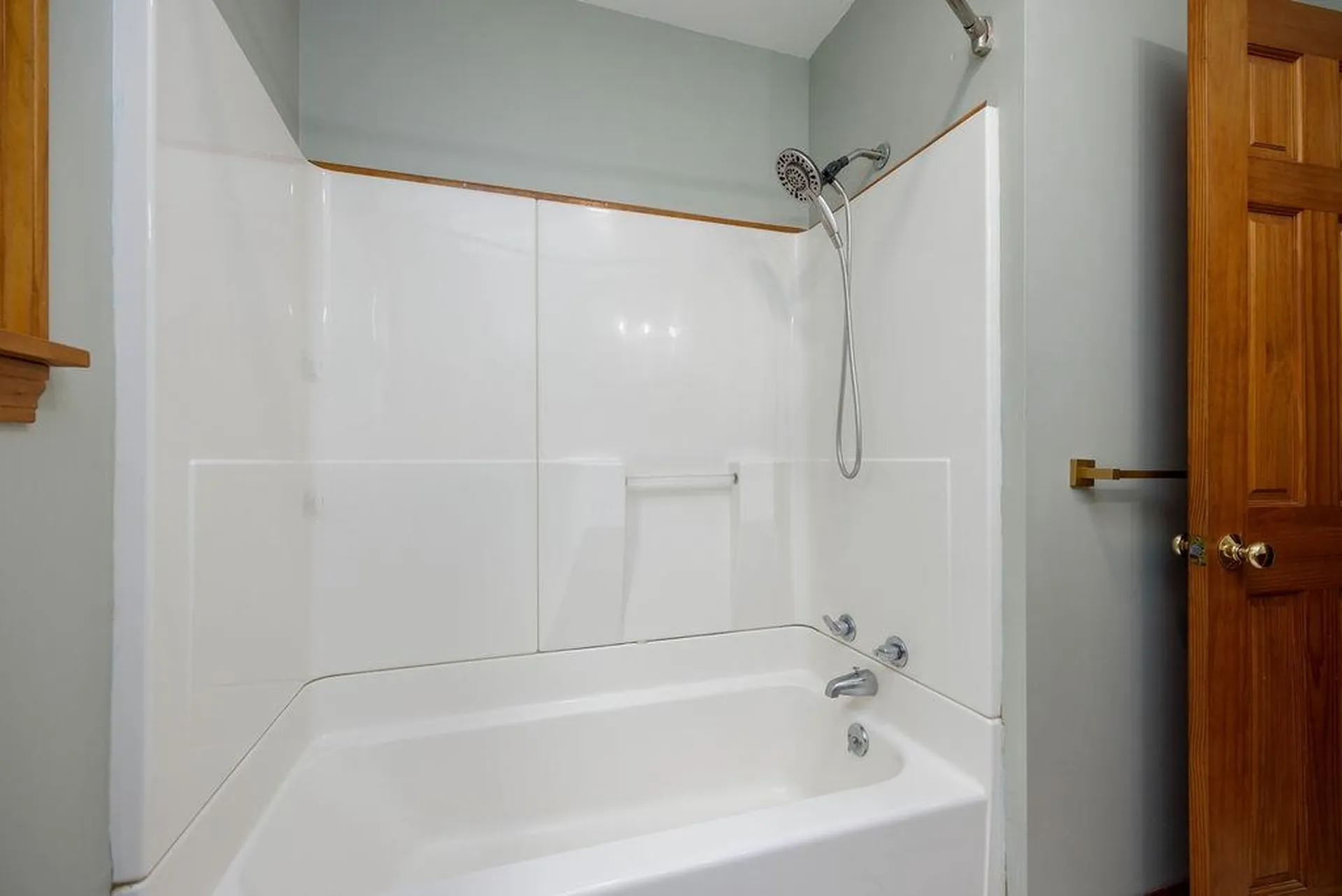 6 Sycamore Street Brattleboro VT 05301
