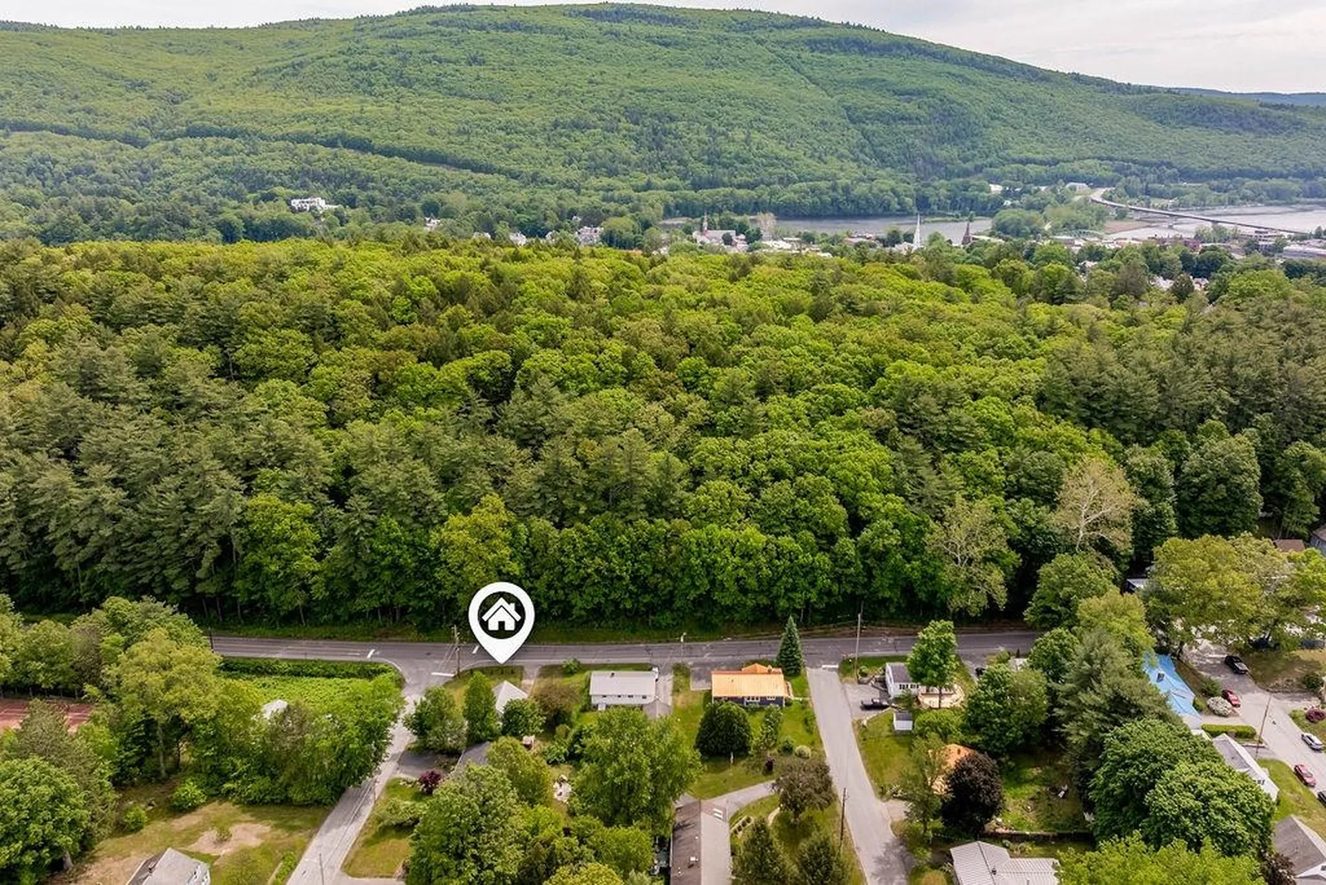 6 Sycamore Street Brattleboro VT 05301