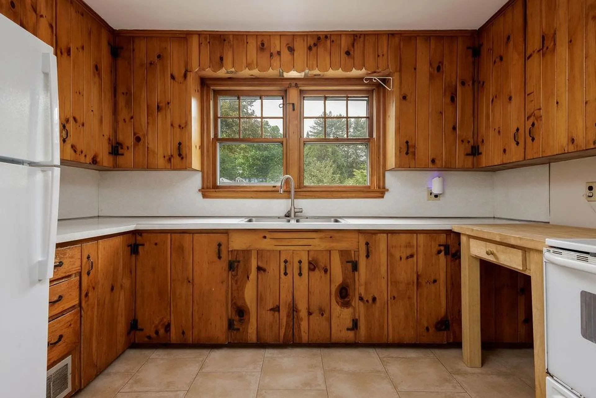 6 Sycamore Street Brattleboro VT 05301
