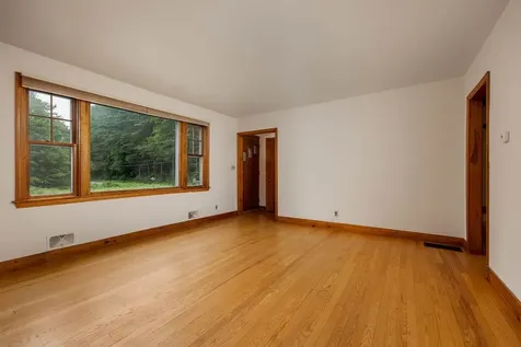 6 Sycamore Street Brattleboro VT 05301