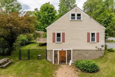 6 Sycamore Street Brattleboro VT 05301
