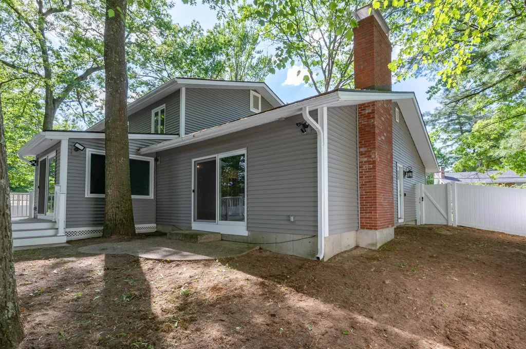 45 Northwood Drive Nashua NH 03063