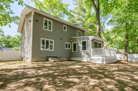 45 Northwood Drive Nashua NH 03063