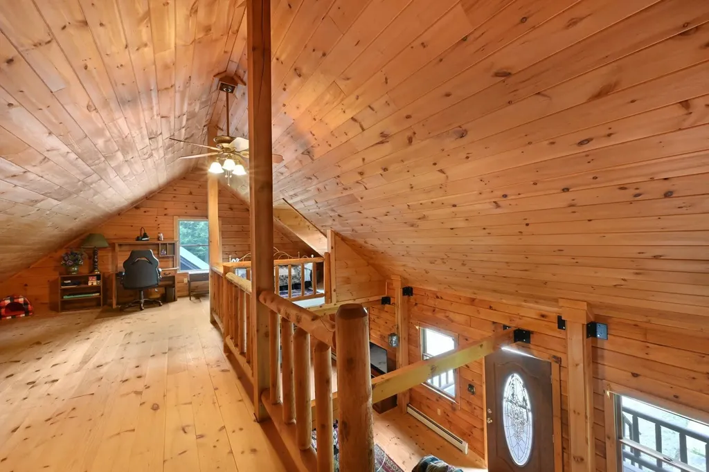 18 Chamberlin Hill Richmond VT 05477