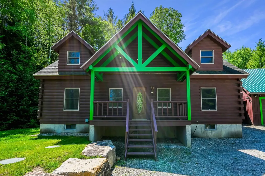 18 Chamberlin Hill Richmond VT 05477