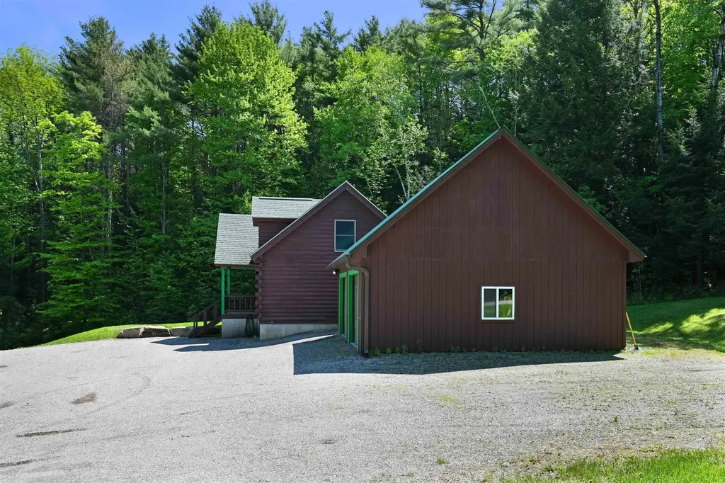 18 Chamberlin Hill Richmond VT 05477