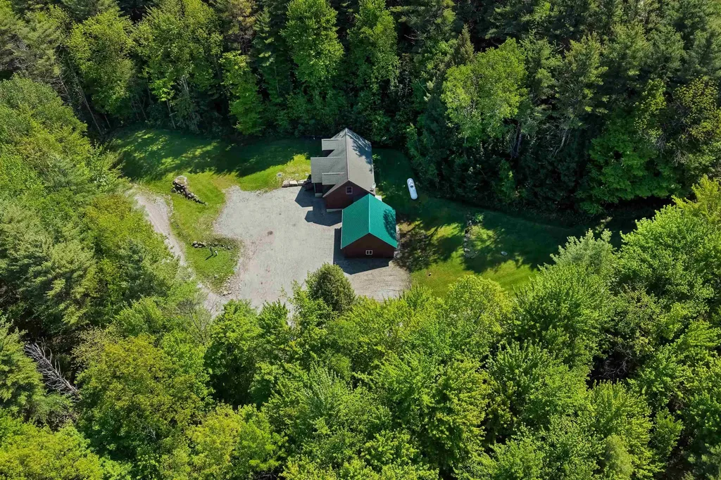 18 Chamberlin Hill Richmond VT 05477