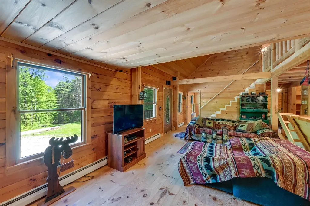 18 Chamberlin Hill Richmond VT 05477