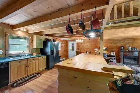 18 Chamberlin Hill Richmond VT 05477