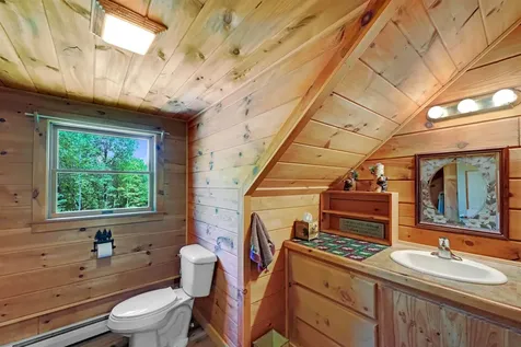 18 Chamberlin Hill Richmond VT 05477