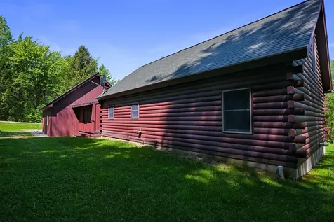 18 Chamberlin Hill Richmond VT 05477