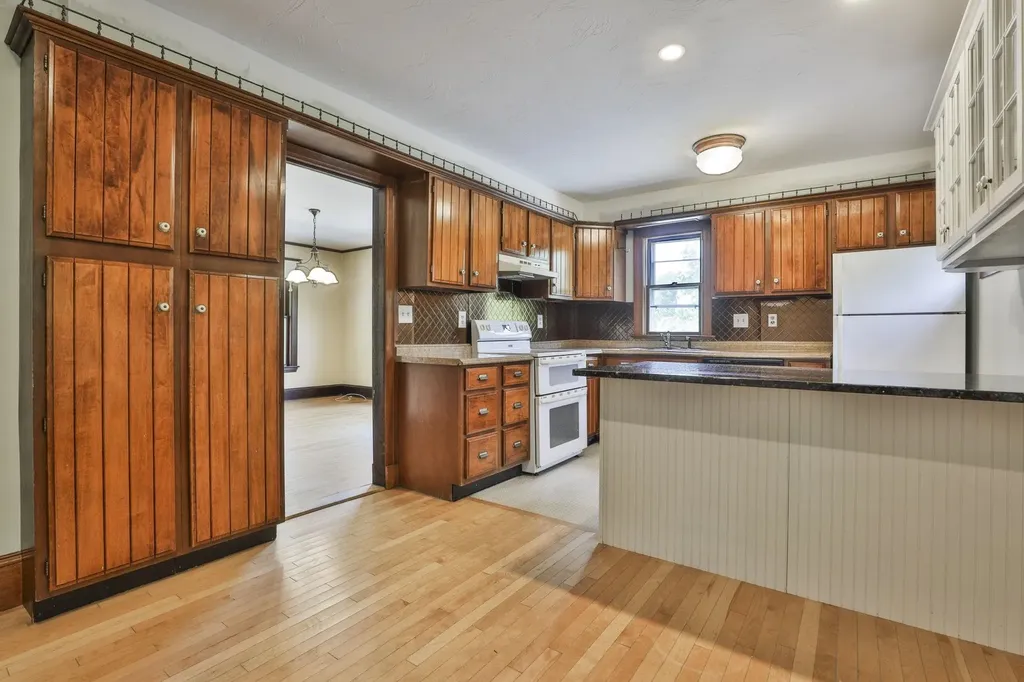 108 Ponemah Road Amherst NH 03031