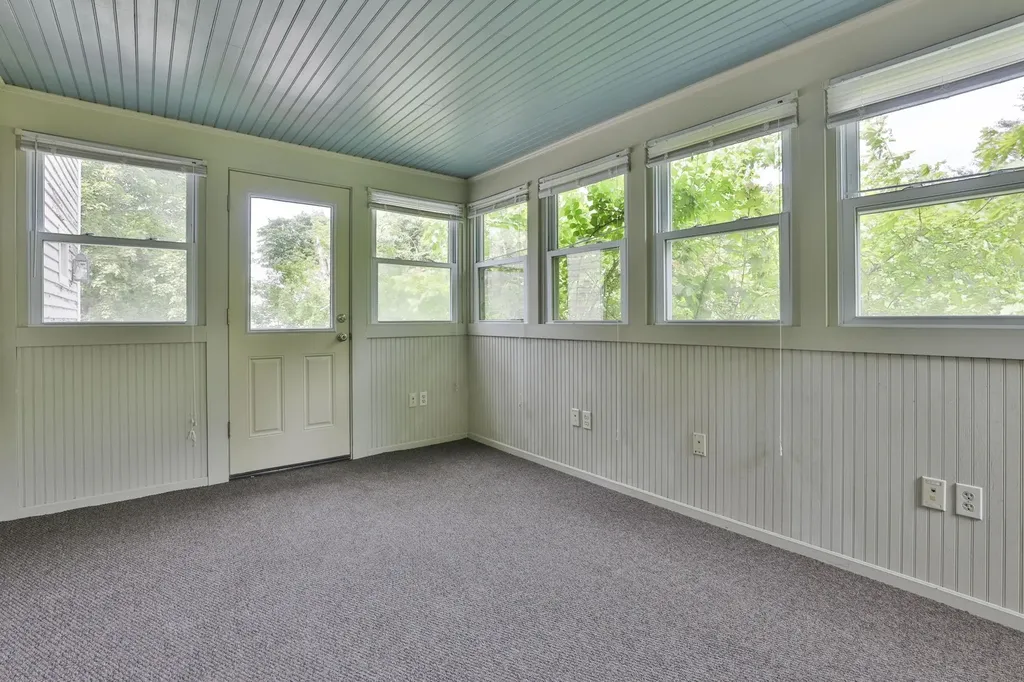 108 Ponemah Road Amherst NH 03031