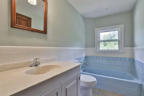 108 Ponemah Road Amherst NH 03031