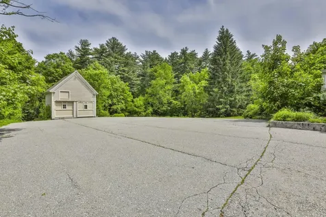 108 Ponemah Road Amherst NH 03031