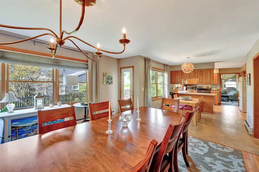 70 Moss Glen Lane South Burlington VT 05403