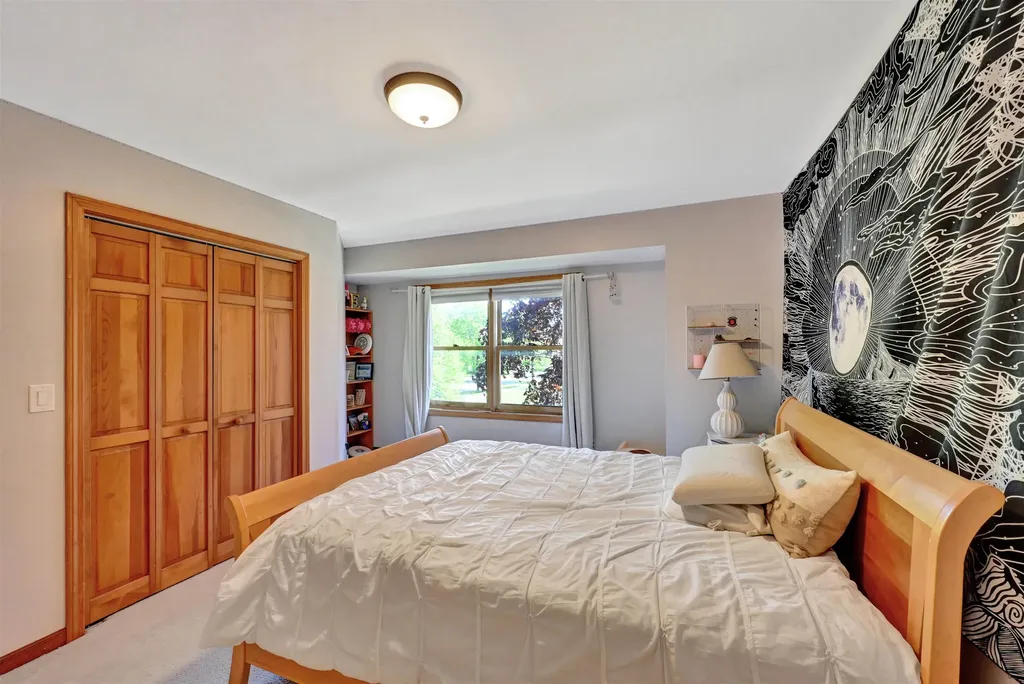 70 Moss Glen Lane South Burlington VT 05403