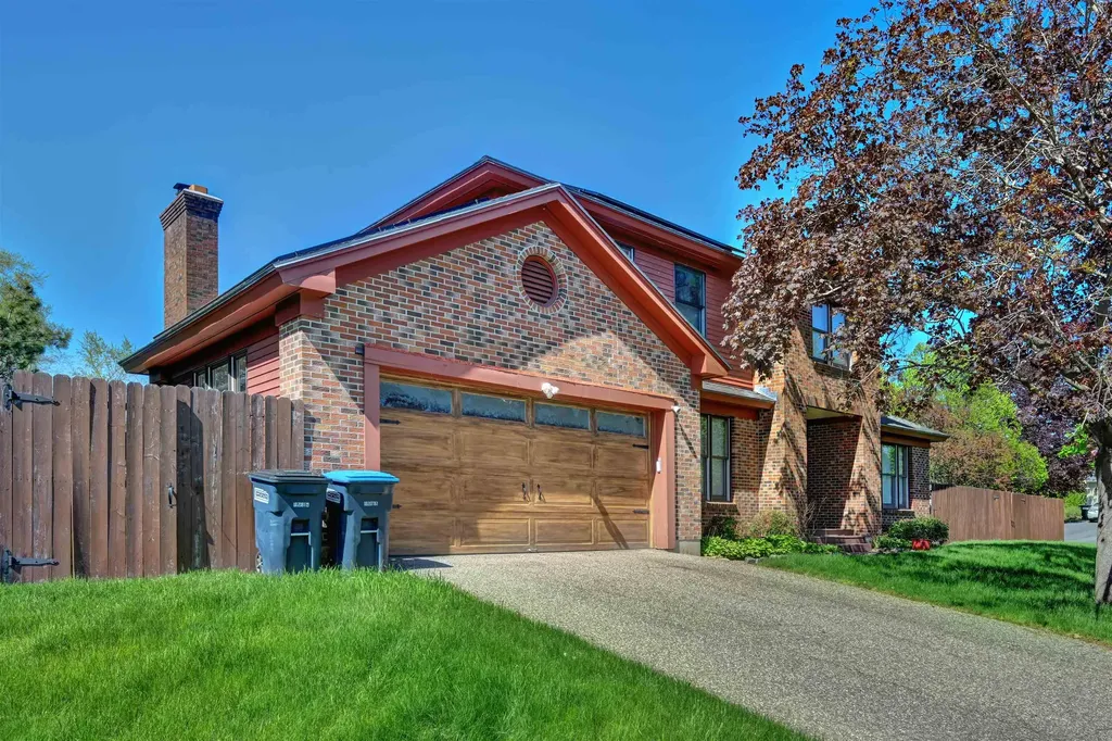 70 Moss Glen Lane South Burlington VT 05403