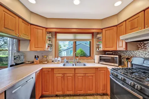 70 Moss Glen Lane South Burlington VT 05403
