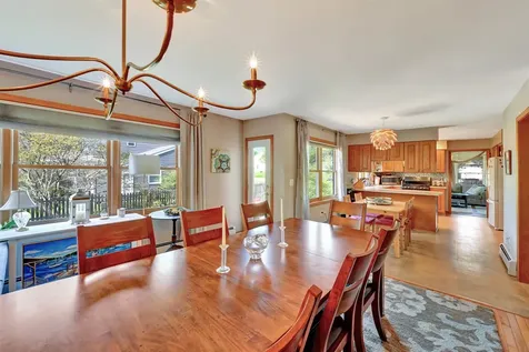 70 Moss Glen Lane South Burlington VT 05403