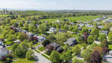 70 Moss Glen Lane South Burlington VT 05403