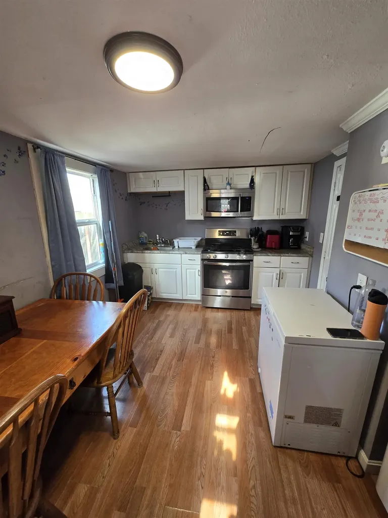 28-28A Ash Street Nashua NH 03060