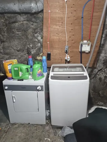 28-28A Ash Street Nashua NH 03060