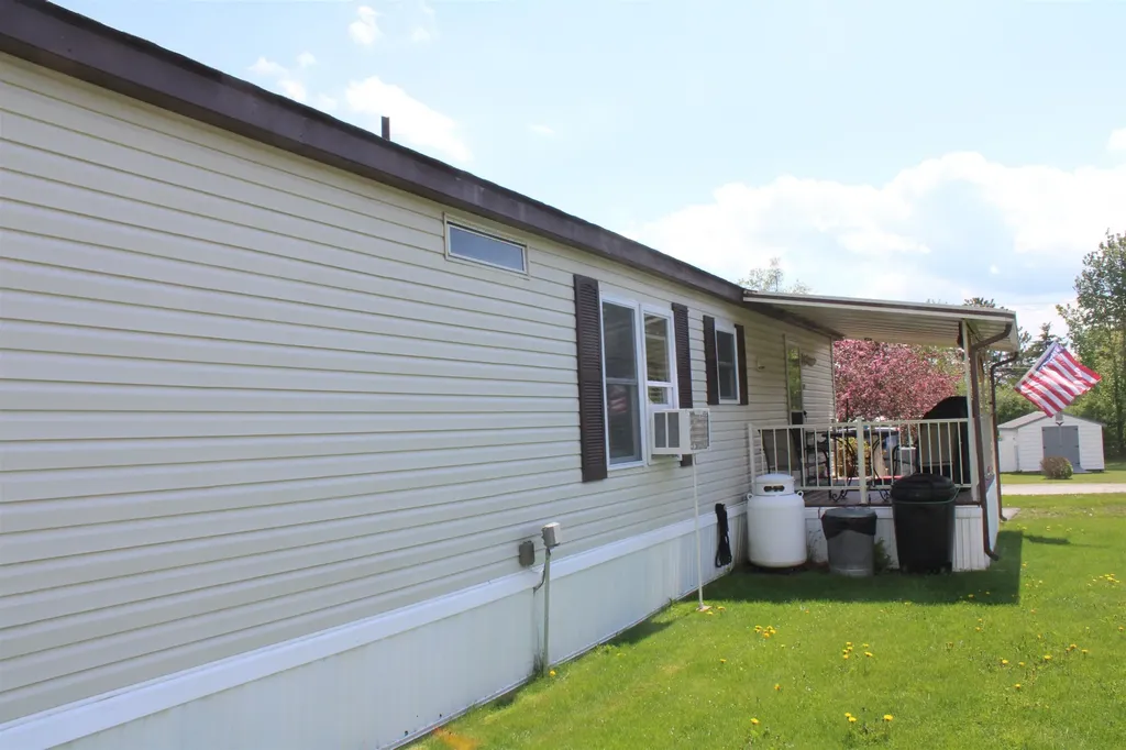 24 Ridgeview Terrace Dalton NH 03598