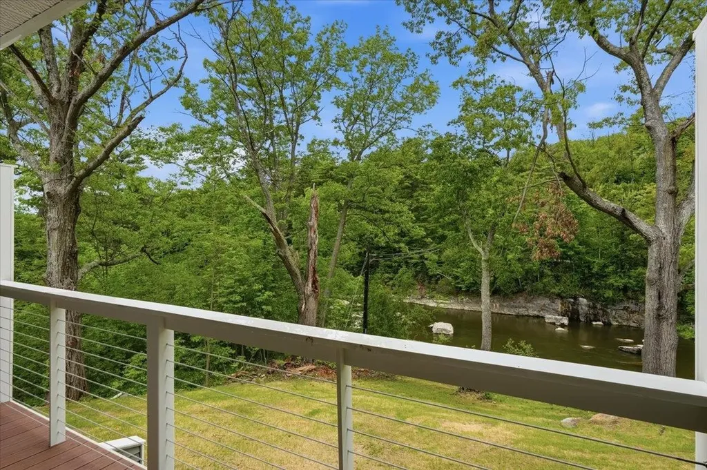 7 River Street Milton VT 05468