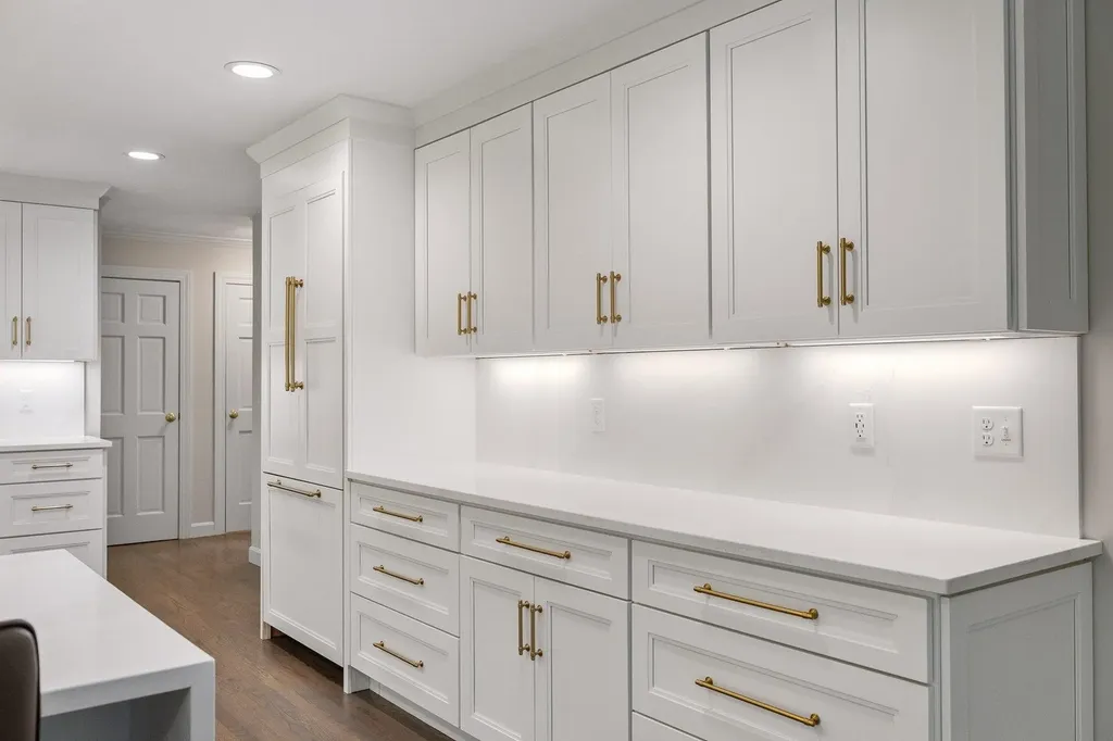 13 Rockrimmon Road North Hampton NH 03862
