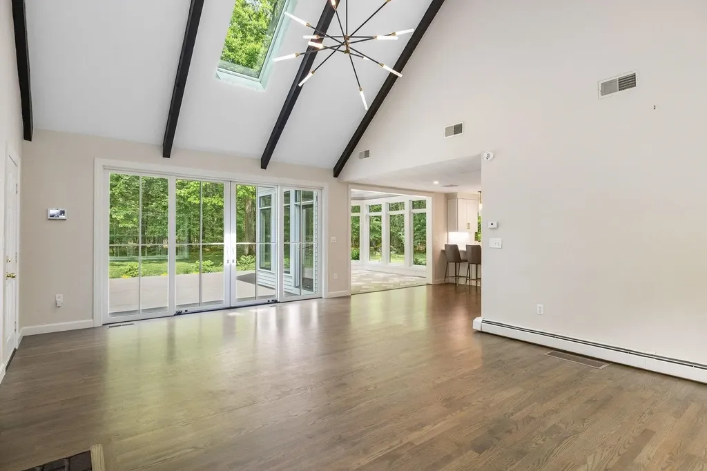 13 Rockrimmon Road North Hampton NH 03862