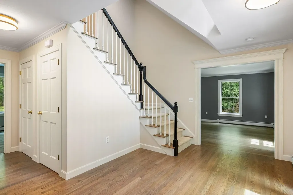 13 Rockrimmon Road North Hampton NH 03862
