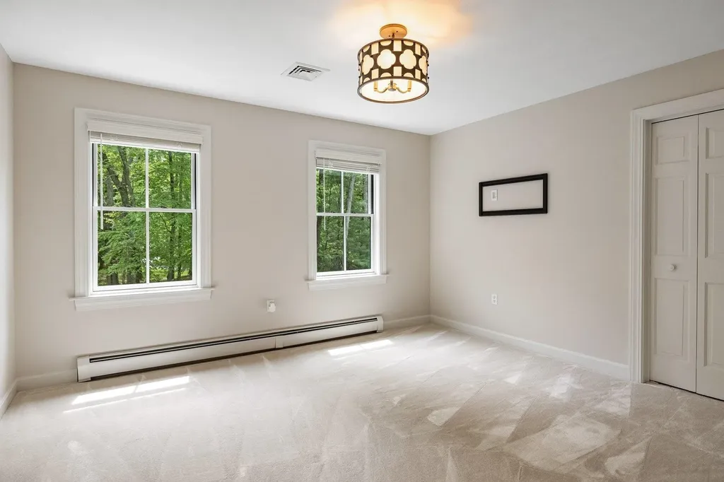 13 Rockrimmon Road North Hampton NH 03862