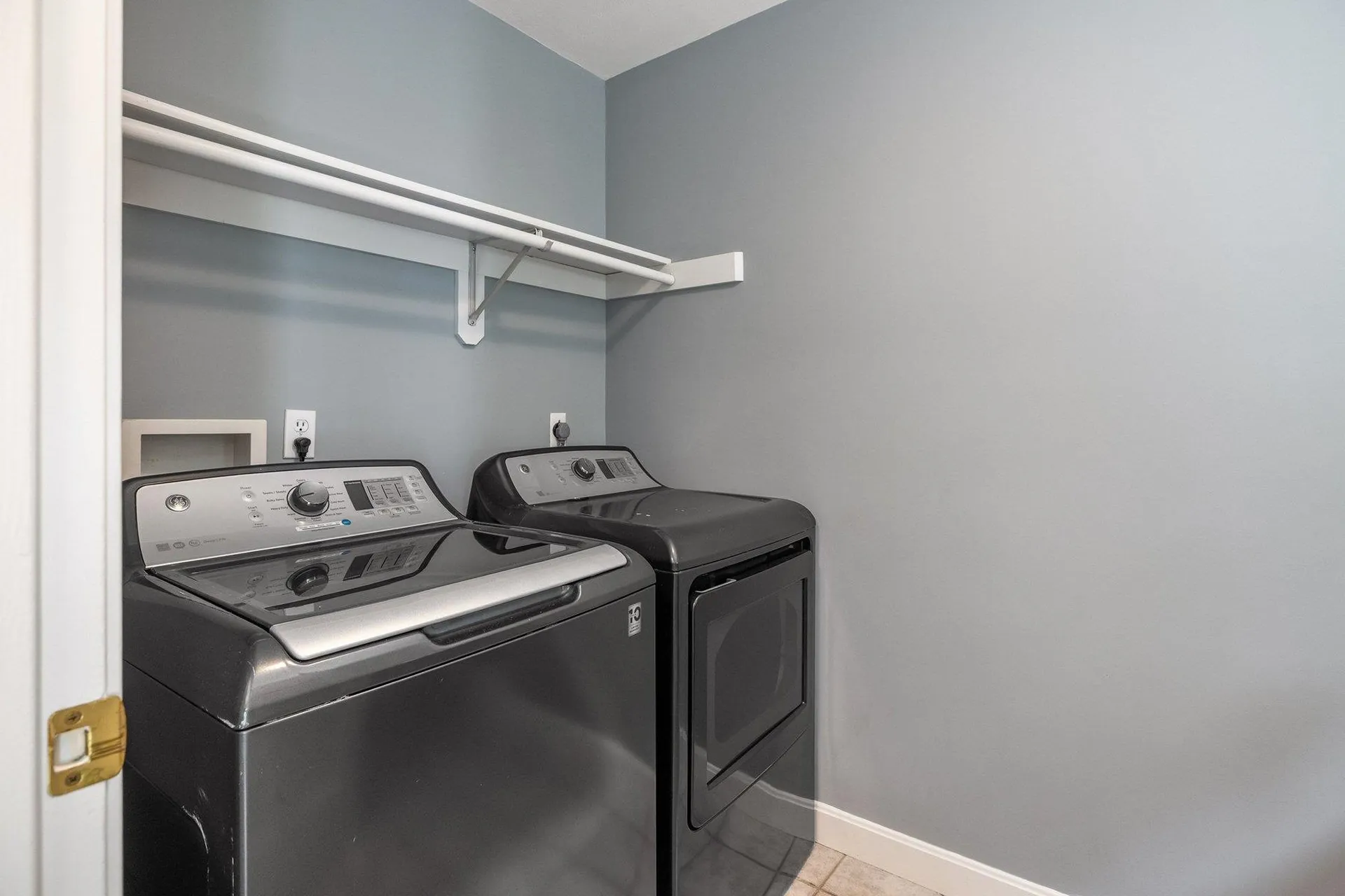 13 Rockrimmon Road North Hampton NH 03862