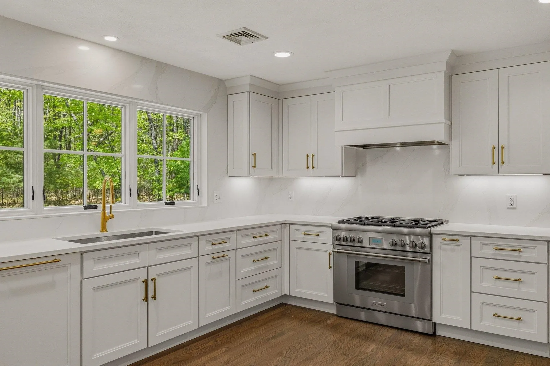 13 Rockrimmon Road North Hampton NH 03862