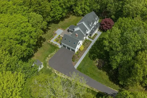 13 Rockrimmon Road North Hampton NH 03862