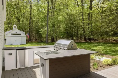 13 Rockrimmon Road North Hampton NH 03862