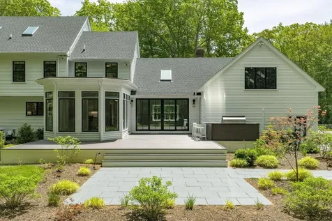 13 Rockrimmon Road North Hampton NH 03862