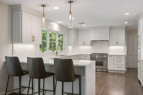 13 Rockrimmon Road North Hampton NH 03862