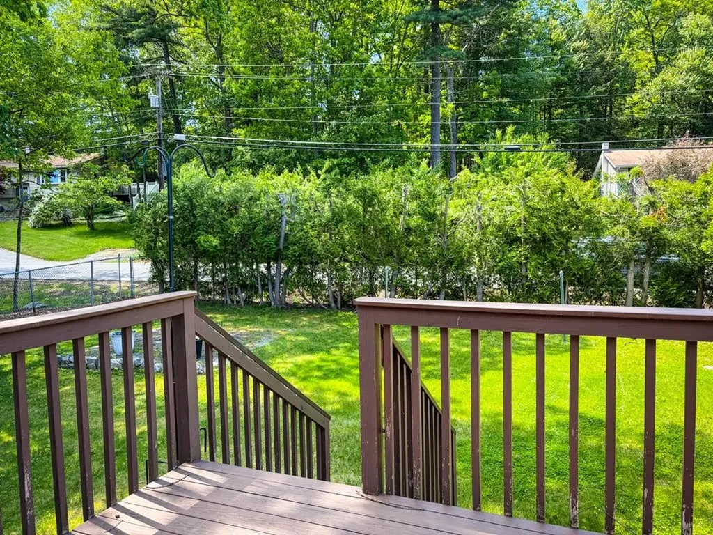 1 Pine Tree Lane Merrimack NH 03054