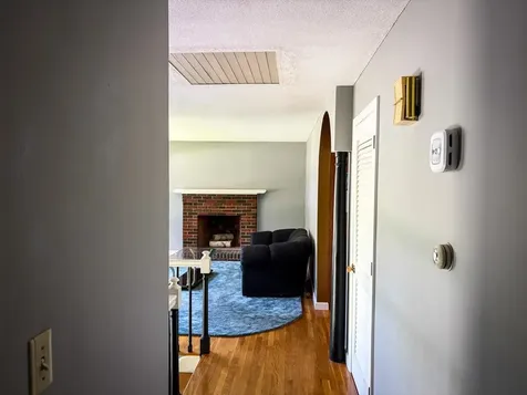 1 Pine Tree Lane Merrimack NH 03054