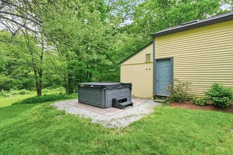 20 Stark Hwy S Dunbarton NH 03046