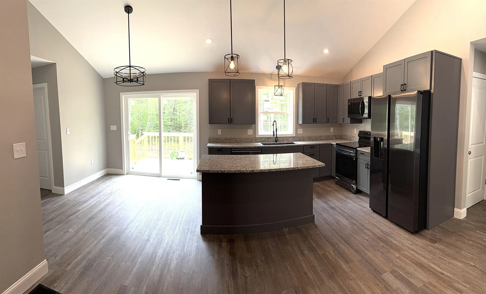 12 Jewell Lane Derry NH 03038
