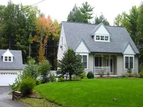 47 Bellamy Road Dover NH 03820