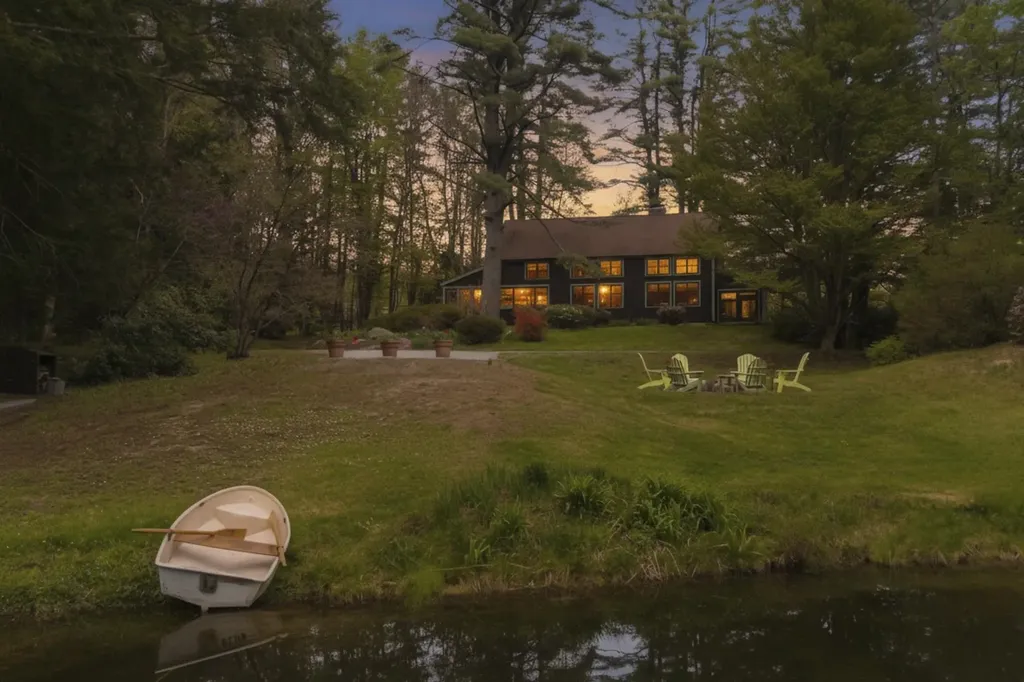 1526 South Road Hopkinton NH 03229