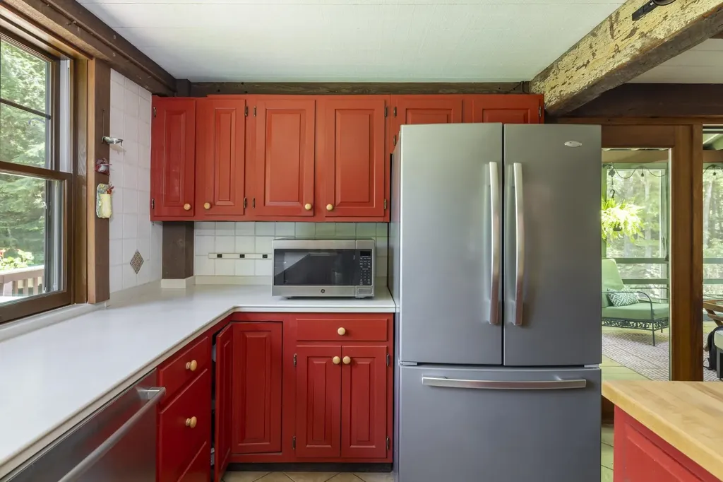1526 South Road Hopkinton NH 03229