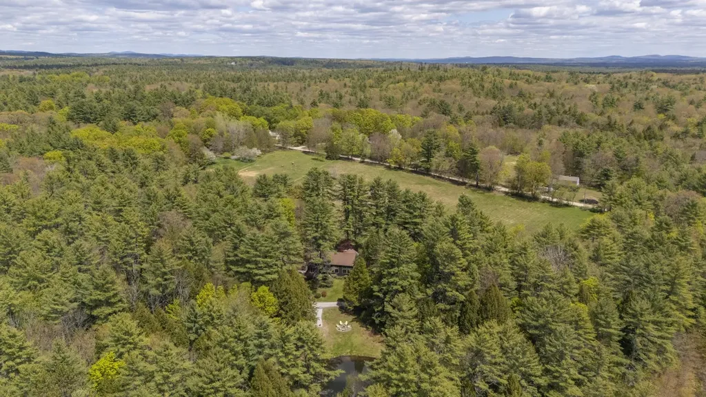 1526 South Road Hopkinton NH 03229