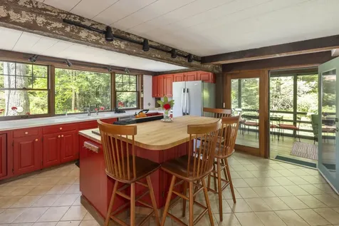 1526 South Road Hopkinton NH 03229
