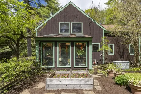 1526 South Road Hopkinton NH 03229