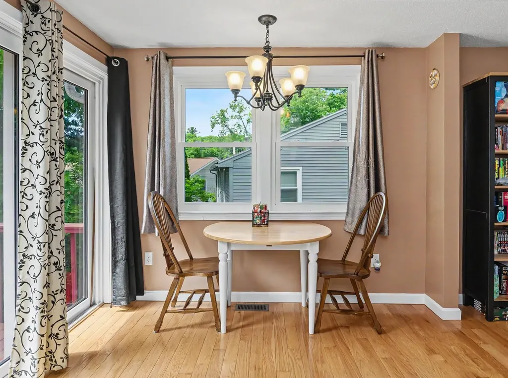 6 Killian Drive Nashua NH 03062-3717